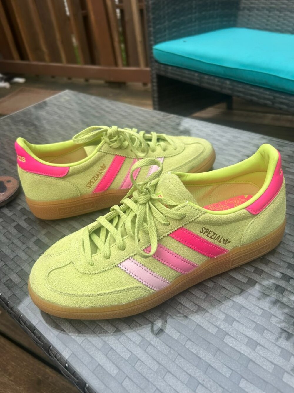 Adidas Handball Spezial sneakers in the Semi Green Spark / Lucid Pink / Gum